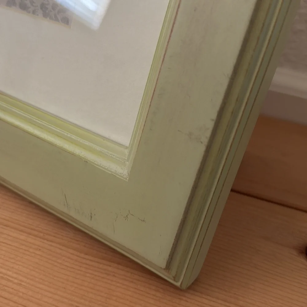 NWOT 10”x12” heavy pale green rustic look desk frame w/mat for 3.5”x5” photo